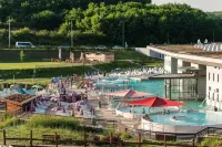 Hunguest Saliris - Pools