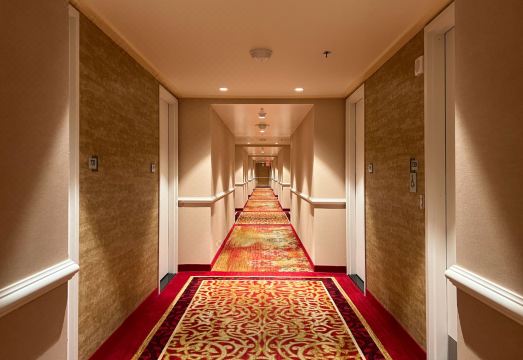 2. 아헌 호텔 라스..