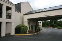 Travelodge by Wyndham Roanoke - 2-Star
