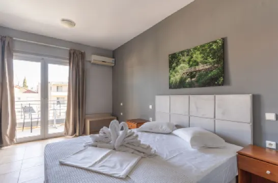 Atrium Hotel Hotel di 