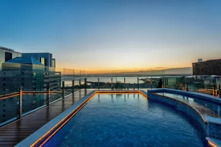 Intercity Porto Alegre Praia de Belas Отели в г. Порту-Алегри