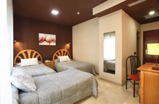 納瓦羅酒店 酒店