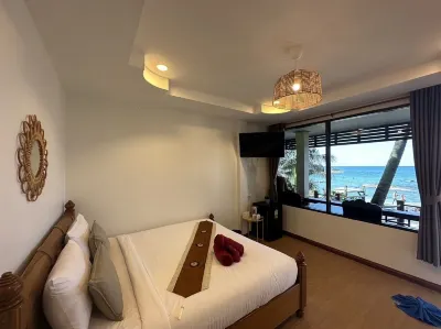 Silver Beach Resort Hotels near Thong Takian