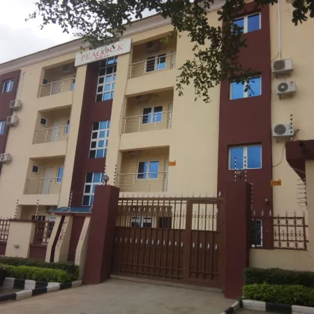 Orchid Suite & Apartment