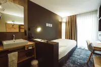 Baxter Hotel - balcony