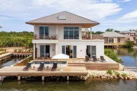 Itz'Ana Resort & Residences Các khách sạn ở 