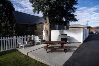 Blue Pine Motel Hotels near Panguitch