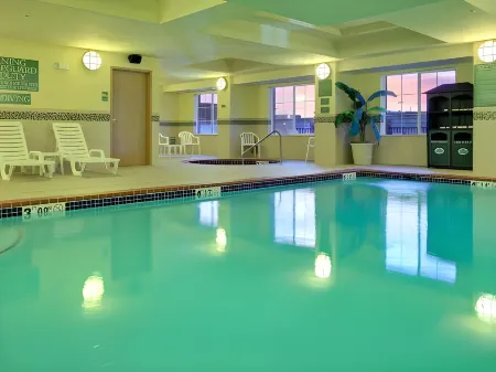 Country Inn & Suites by Radisson, Conway, AR