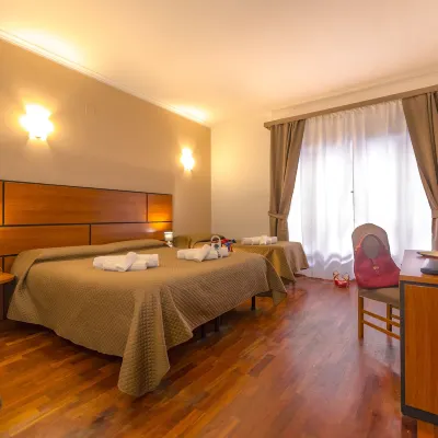 Hotel City Center Hotels near Palermo Harbour