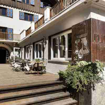 Aparthotel Claviere Hotel Exterior