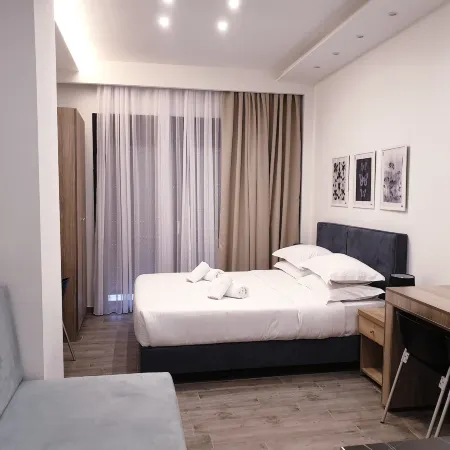 Eantos Studios and Suites