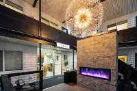 Hotel McCoy - Art, Coffee, Beer, Wine Hotels in Pullman