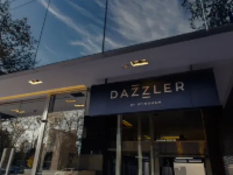 Dazzler by Wyndham la Plata 拉普拉塔酒店