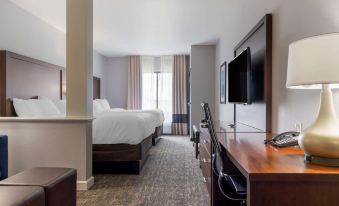 Comfort Suites