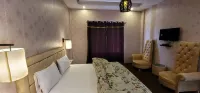 Sky Touch Resort Hotels in Batakundi