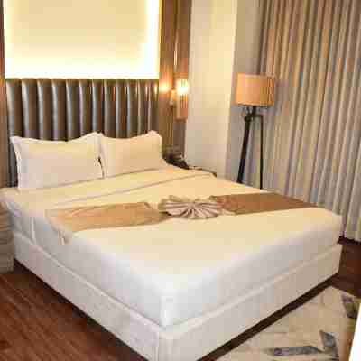 Grace Cox Smart Hotel Rooms