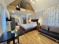 Cozy Cabin Near Walking Trails and Beaches!