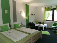 Buntes Moor Hotels in Grasberg