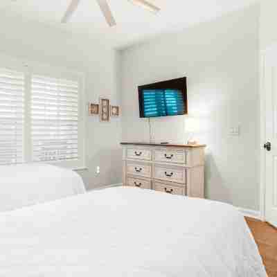 Pearl Flamingo Rooms