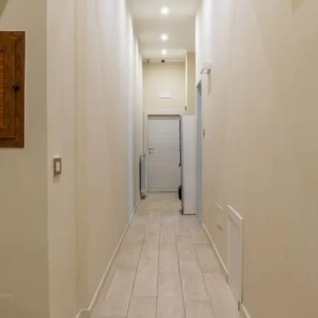 Rua de Mar Chiatamone Отели рядом с достопримечательностью «Улица Виа-Кьяйя»