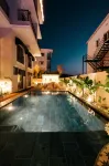 Dbd Hotel Çeşme - Swimmingpools