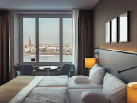 โรงแรมอะเมรอน บอนน์ เคอนิกส์โฮฟ โรงแรมในบอนน์