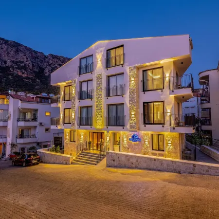 SeaTown Hotel