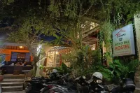 Taste of Bali Hostel Hotels in Uluwatu