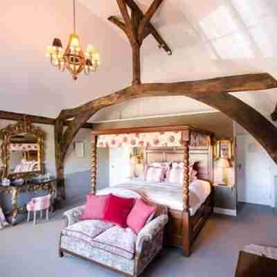 The Dog at Wingham Rooms