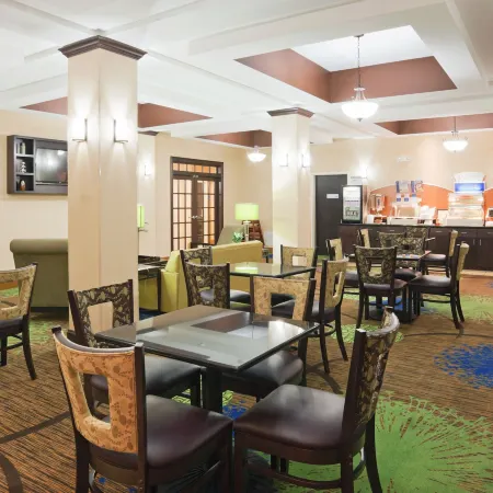Holiday Inn Express COLUMBIA by IHG