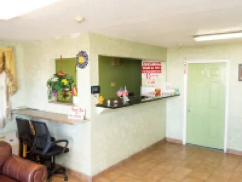 Colonial Inn Hammond Hotels in Hammond