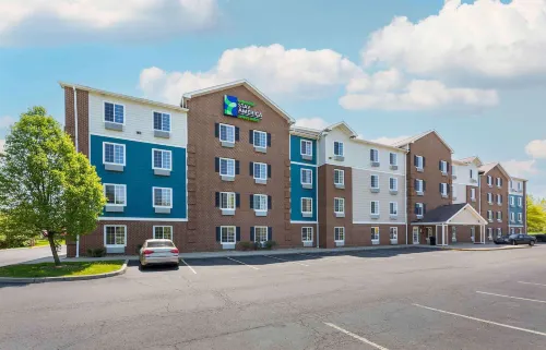 Extended Stay America Select Suites - Akron - South Hotels in Green
