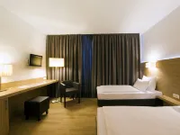 Hotel Thalmair Отели рядом с достопримечательностью «Станция метро Basler Straße»