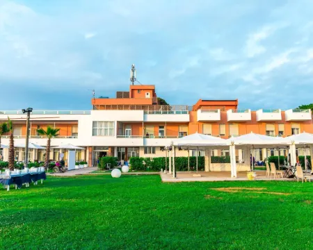 Sunrise Accessible Resort Hotels in Battipaglia