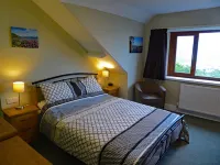 Bryn Melyn Apartments - parking