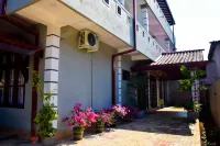 Tenasi Beach Resort - Mountain view