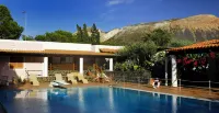 Villa Saracina - Pools