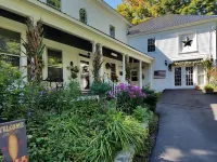 The Perkins House Hotels in Sebago