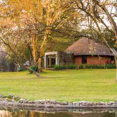 Lilayi Lodge Hotel Exterior