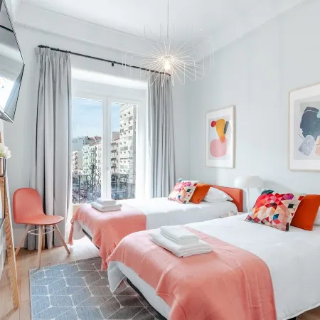 Nlc Rooms & Suites