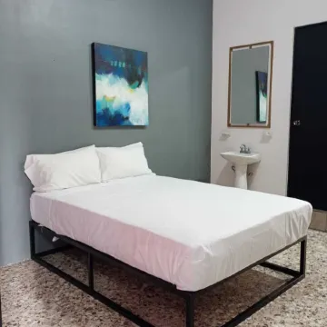 Unidades Privadas Con AC-TV-WiFi y Estacionamiento en Centro de Mty