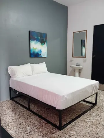 Unidades Privadas Con AC-TV-WiFi y Estacionamiento en Centro de Mty