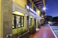 La Pinta Hotel