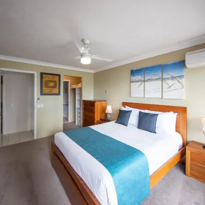 Bougainvillea Luxury Apartments Hotels near Mariner's Cove Marina
