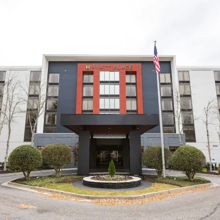 Hyatt Place Dallas Park Central Отели рядом с достопримечательностью «Нортпарк Центр»