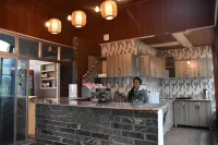 Chimpanzee Lodge Hotels in Nyamasheke