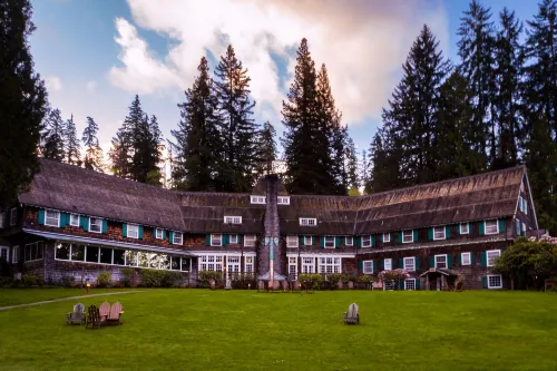 Lake Quinault Lodge Hotels in Quinault