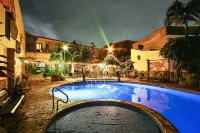 Adventure Inn - piscina