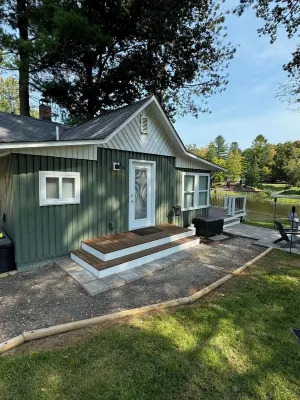 Tittabawassee Riverfront Cottage
