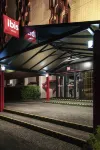 Ibis Douala - parking